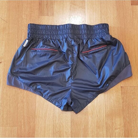 Zella Boxer Babe Shorts - Picture 5 of 7